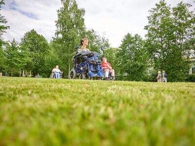 /assets/images/0/pedagrafie-fotografie-arberland-regio-gmbh_01-cknjnsnq3a9s9f6.jpg