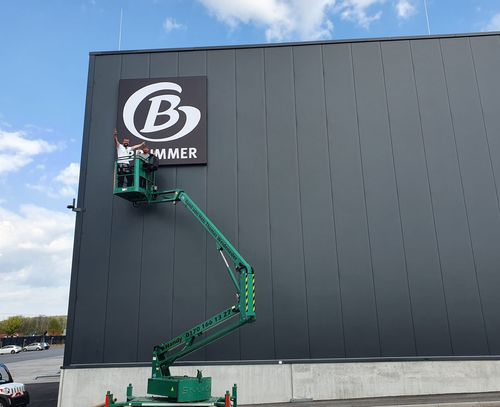 assets/images/d/pedagrafie-brummer-logistik-galleryprint-01-72559eb9.jpg