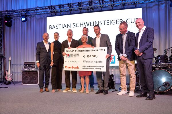 /assets/images/s/pedagrafie-fotografie-schweinsteiger-cup-35-txerbcqgd40rr3y.jpg
