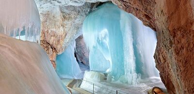/assets/images/z/eisriesenwelt-start-jqfchd79x39p937.jpg